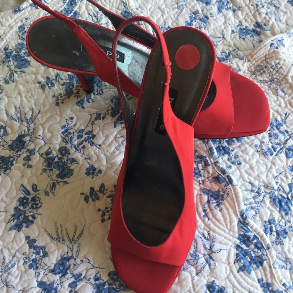 RED SLing back ladies shoes 👠❤️🎈💋👠👍🏼